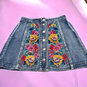 Signature8 Embroidered Floral Denim Button-Front Skirt. Beautiful